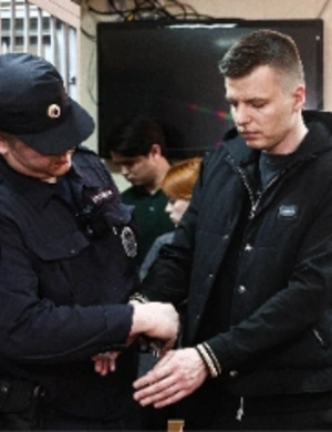 Защита Артема Чекалина обнародовала видеообращение, записанное им до решения суда