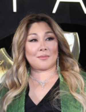 Аните Цой испортили дорогие костюмы перед юбилейным концертом: ущерб составил более 5 млн рублей