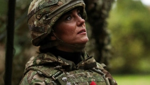 КОРОНА: зачем уставшая Кейт Миддлтон надела военную форму