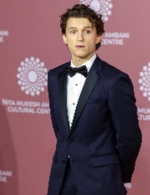 Том Холланд призвал фанатов смотреть новый фильм с участием Зендеи Том Холланд призвал фанатов смотреть новый фильм с участием Зендеи