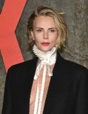 Актриса Шарлиз Терон поделилась подробностями об увлечениях десятилетней дочери