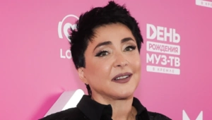 Лолита рассказала, куда пропала: «Не было сил, выбила зуб» Лолита рассказала, куда пропала: «Не было сил, выбила зуб»