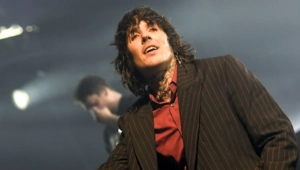 Группа Bring Me The Horizon объявила о переиздании дебютного альбома Группа Bring Me The Horizon объявила о переиздании дебютного альбома