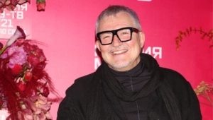 Дмитрий Дибров вышел в свет с новой возлюбленной Дмитрий Дибров вышел в свет с новой возлюбленной