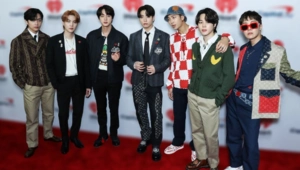 BTS направили избранным участникам ARMY письма с намеком на предстоящее возвращение на сцену