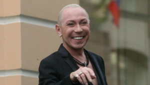 Александр Песков попросил дочь и зятя съехать с квартиры ради спокойствия бывшей жены Александр Песков попросил дочь и зятя съехать с квартиры ради спокойствия бывшей жены