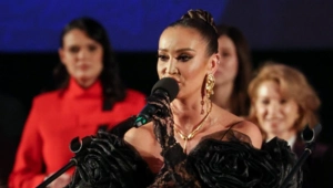 Ольга Бузова опубликовала кадры семейной встречи с бабушкой в Санкт-Петербурге