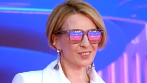 Яна Чурикова оценила свое физическое состояние с помощью популярного челленджа на турнике