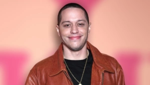 Пит Дэвидсон потратил 200 тысяч долларов на лазерное сведение татуировок Пит Дэвидсон потратил 200 тысяч долларов на лазерное сведение татуировок