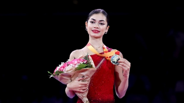 Аделия Петросян порадовала себя роскошным шопингом в Милане