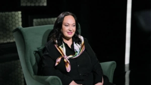 Лариса Гузеева призналась в ретуши своих фото: «Раз — и убрал лишнее»