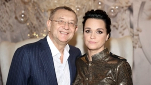 Певица Слава воссоединилась с мужем-изменщиком на фоне скандала Певица Слава воссоединилась с мужем-изменщиком на фоне скандала