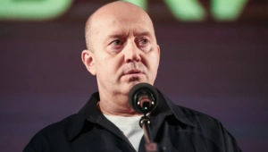 Сергей Бурунов заявил, что мужские слезы — проявление силы, а не слабости Сергей Бурунов заявил, что мужские слезы — проявление силы, а не слабости