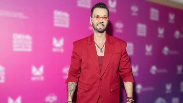 50-летний Денис Клявер раскрыл секрет молодости: «Не болею с 1995 года»