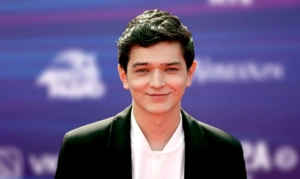 Akmal’ исполнил мечту поклонницы во время «МУЗОN FEST»