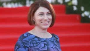 Роза Сябитова рассказала о недоверии к психологам: «Могли слить информацию» Роза Сябитова рассказала о недоверии к психологам: «Могли слить информацию»