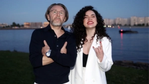 ЗОЯ: «Желаю МУЗ-ТВ и его зрителям здоровья, чтобы ничего не мешало слушать музыку» ЗОЯ: «Желаю МУЗ-ТВ и его зрителям здоровья, чтобы ничего не мешало слушать музыку»