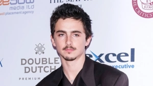 Тимоти Шаламе потратил «шестизначную сумму», чтобы исполнить песни Боба Дилана на шоу