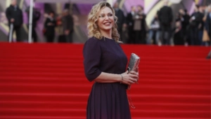 Алла Довлатова рассказала об увлечении уколами красоты и планах на пластику Алла Довлатова рассказала об увлечении уколами красоты и планах на пластику