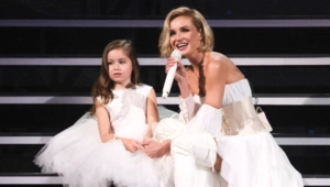 Полина Гагарина и ее дочь занялись благотворительностью: «Устроим детишкам праздники» Полина Гагарина и ее дочь занялись благотворительностью: «Устроим детишкам праздники»