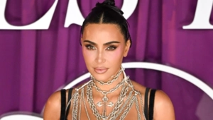 Ким Кардашьян пожалела о перевоплощении в Мэрилин Монро Ким Кардашьян пожалела о перевоплощении в Мэрилин Монро