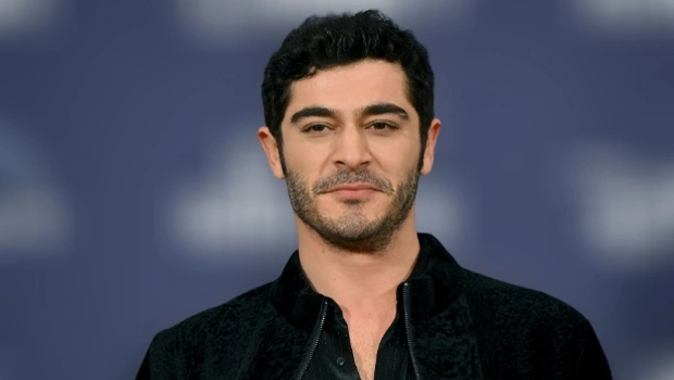 Актера Бурака Дениза задержали в рамках антинаркотического рейда Актера Бурака Дениза задержали в рамках антинаркотического рейда