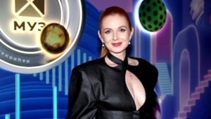 Лена Катина раскритиковала состаривших ее с помощью ИИ журналистов