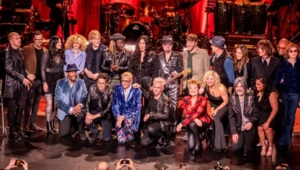 Фил Коллинз, Oasis, Sade и Wu-Tang Clan вошли в Зал славы рок-н-ролла 2026 года Фил Коллинз, Oasis, Sade и Wu-Tang Clan вошли в Зал славы рок-н-ролла 2026 года