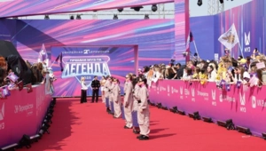 Самые яркие моменты красной дорожки Премии МУЗ-ТВ 2025. Легенда