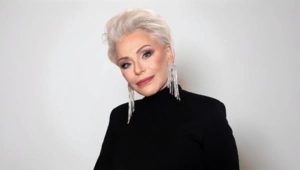 Ирина Понаровская почтила память покойного сына в новом трогательном клипе