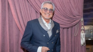 Дмитрий Дибров рассказал о планах на Новый год: «Ну хоть друзья не бросают» Дмитрий Дибров рассказал о планах на Новый год: «Ну хоть друзья не бросают»