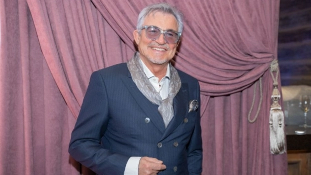 Дмитрий Дибров рассказал о планах на Новый год: «Ну хоть друзья не бросают» Дмитрий Дибров рассказал о планах на Новый год: «Ну хоть друзья не бросают»