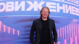 Виктор Дробыш рассказал о доходах от новой версии «Попутчицы» Виктор Дробыш рассказал о доходах от новой версии «Попутчицы»