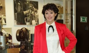 Екатерина Волкова побрилась наголо после операции