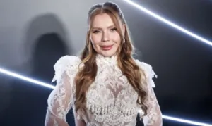 Карина Кросс рассказала, как дебютировала в кино и почему мечтает сыграть злодейку