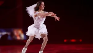 Фигуристка Евгения Медведева с юмором рассказала об идеальных подарках для женщин ее возраста Фигуристка Евгения Медведева с юмором рассказала об идеальных подарках для женщин ее возраста