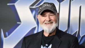 На церемонии «Оскар» почтили память Роба Райнера На церемонии «Оскар» почтили память Роба Райнера