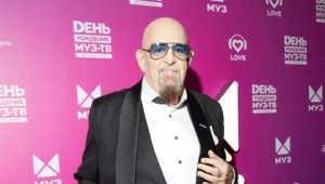 77-летний Михаил Шуфутинский рассказал о плюсах преклонного возраста 77-летний Михаил Шуфутинский рассказал о плюсах преклонного возраста