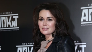 Дочь Заворотнюк рассказала о неудачном окрашивании и сравнила себя с мамой