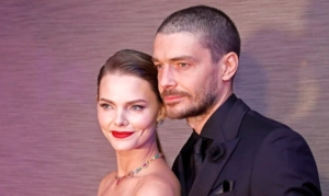 Елизавета Боярская планирует мыть посуду с короной на голове: «Муж подарил!»