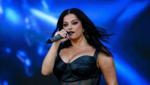 Биби Рекса обратилась к поклонникам с «миссией»: помочь найти ей «папочку будущего малыша» Биби Рекса обратилась к поклонникам с «миссией»: помочь найти ей «папочку будущего малыша»