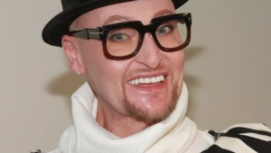 Шура рассказал, как оставил зуб в поролоновом микрофоне Шура рассказал, как оставил зуб в поролоновом микрофоне