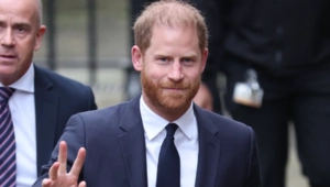 Принц Гарри обвинил медиагиганта в незаконной слежке