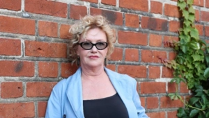 Розанова опровергла слухи о проблемах со зрением: «Два года назад меня хоронили» Розанова опровергла слухи о проблемах со зрением: «Два года назад меня хоронили»