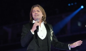 Дмитрий Маликов трогательно поздравил 81-летнюю маму с днем рождения