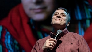 Андрей Разин объяснил свои проклятия: «Злость детдомовских детей» Андрей Разин объяснил свои проклятия: «Злость детдомовских детей»