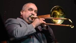 Скончался Вилли Колон — один из основоположников сальсы, тромбонист и композитор