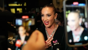 Ольга Бузова о главном заблуждении молодых артистов: «Вспыхивают на звездном небоскребе и пропадают» Ольга Бузова о главном заблуждении молодых артистов: «Вспыхивают на звездном небоскребе и пропадают»