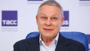 Сергей Жигунов вспомнил курьезное знакомство с Михаилом Боярским: «Он человек-паук» Сергей Жигунов вспомнил курьезное знакомство с Михаилом Боярским: «Он человек-паук»