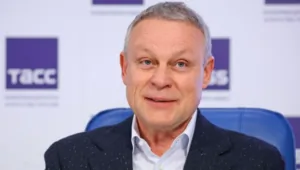 Сергей Жигунов вспомнил курьезное знакомство с Михаилом Боярским: «Он человек-паук» Сергей Жигунов вспомнил курьезное знакомство с Михаилом Боярским: «Он человек-паук»